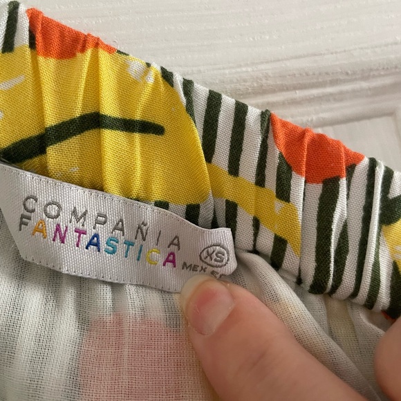 Designed in Spain Tropical fruit skirt fully lined with pockets - Picture 5 of 8